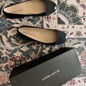 Ellen Tracy Black Leather Flats